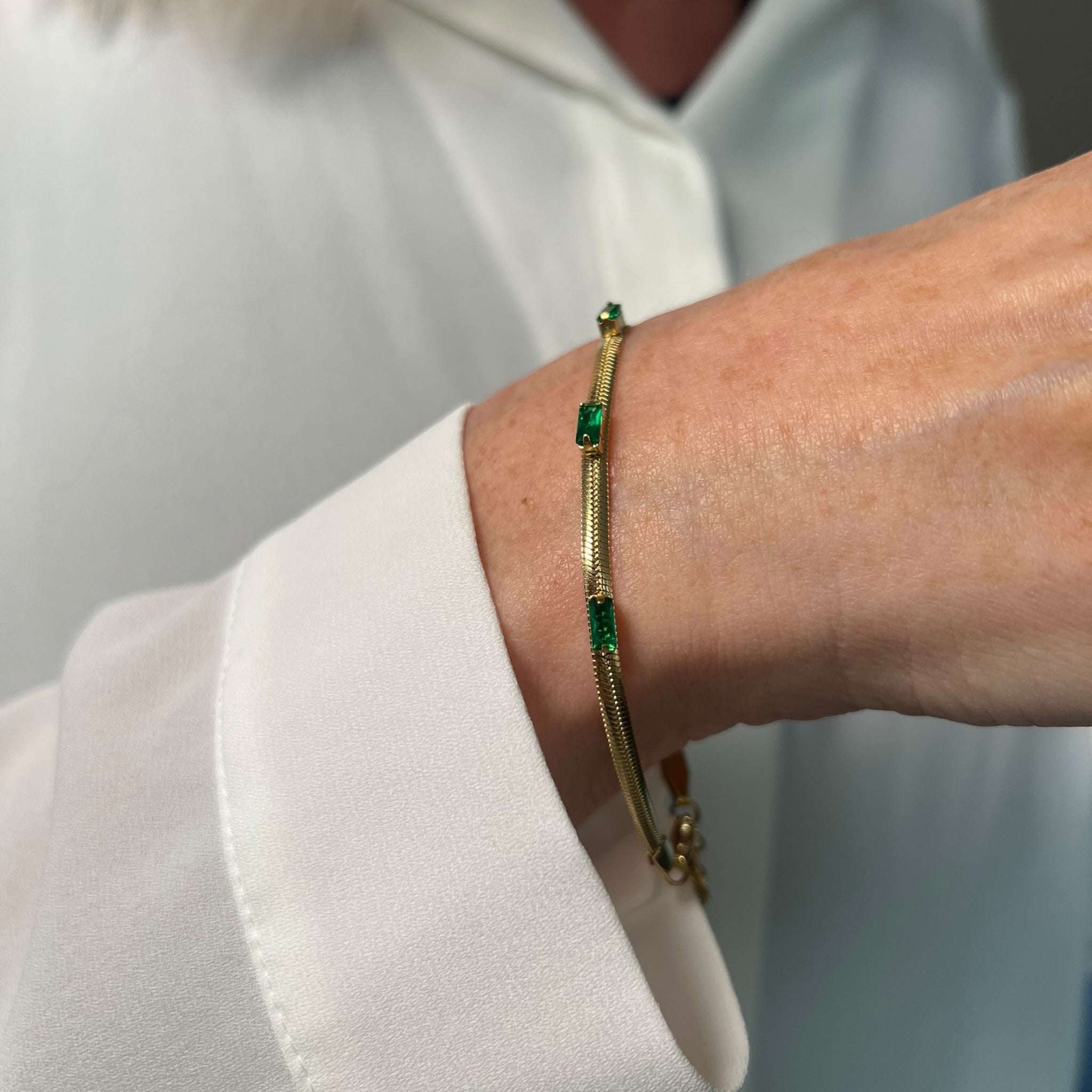 Slangekæde armbånd med grønne cubic zirkonia